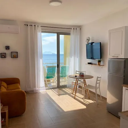 Modern Apartment In Lungomare, Vlore Exterior photo