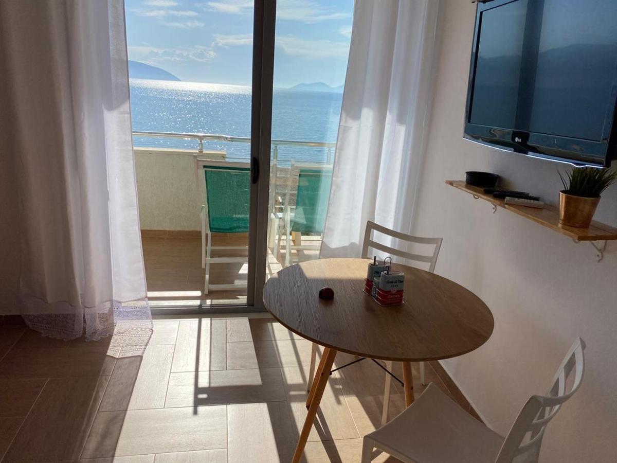 公寓 Modern In Lungomare, Vlore